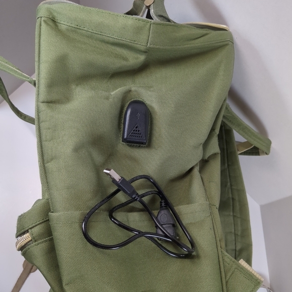 Himawari Laptop/Travel Green Backpack With USB Charging Port/Cord - Picture 8 of 10